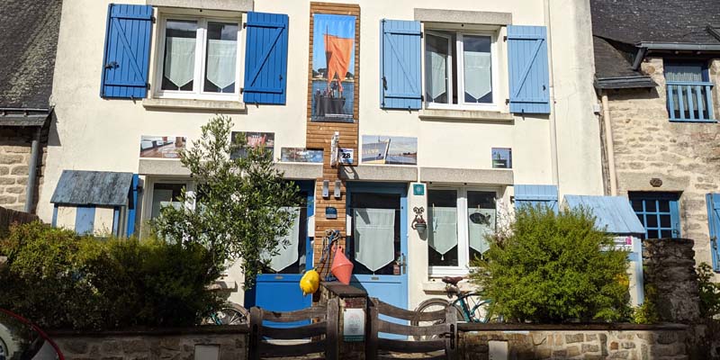 Faade des Maisons de Capitaine au bord du Golfe du Morbihan